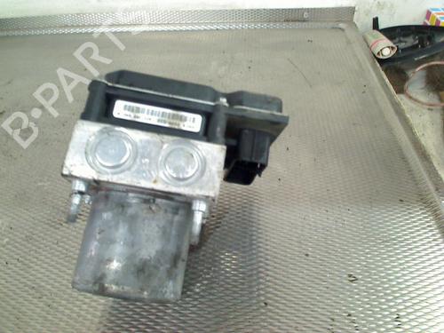Used ABS pump PEUGEOT 5008 (0U_, 0E_) 1.6 16V (120 hp) 30439471