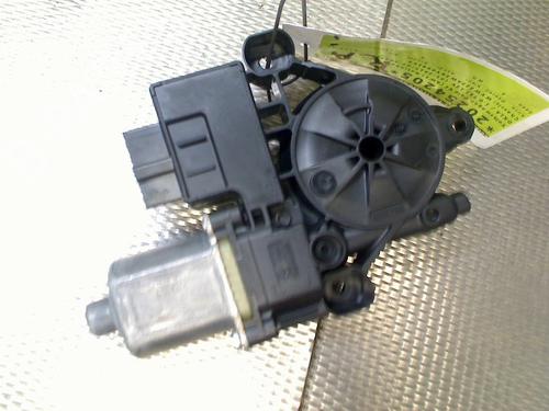 Rudehejsemotor bagstkærm højre VW POLO VI (AW1, BZ1, AE1) 1.0 TSI | BP31060121E22 