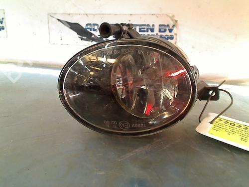 Used Right front fog light VW CADDY III Box Body/MPV (2KA, 2KH, 2CA, 2CH) 1.6 TDI (75 hp) 12587757
