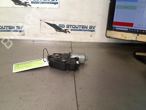 Used Sunroof engine BMW 5 (F10) 520 i (184 hp) 30610521