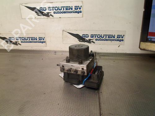 Used ABS pump ABS pump MERCEDES-BENZ B-CLASS Sports Tourer (W246, W242) B 180 (246.242) (122 hp) 33458523 33458523