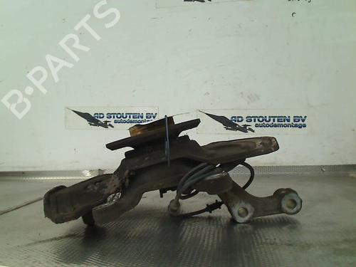 Used Right front steering knuckle Right front steering knuckle MERCEDES-BENZ B-CLASS Sports Tourer (W246, W242) B 180 (246.242) (122 hp) 33458516 33458516