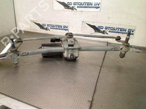 Used Front wipers mechanism HYUNDAI ix35 (LM, EL, ELH) 1.6 (135 hp) 31039988
