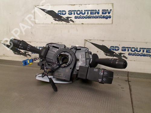 Used Steering column stalk DACIA SANDERO II TCe 90 (B8M1, B8MA, B8AC) (90 hp) 31256782