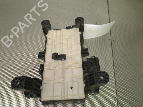 Fuse box SUZUKI GRAND VITARA II (JT, TE, TD) 1.6 All-wheel Drive (JB416) | BP31847237E1 