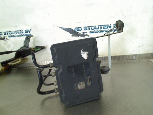 Used ABS pump FORD FOCUS III 1.6 TDCi ECOnetic (105 hp) 28537076
