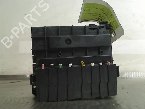 Used Fuse box CITROËN BERLINGO Box Body/MPV (B9) 1.6 HDi / BlueHDi 75 (75 hp) 33052181