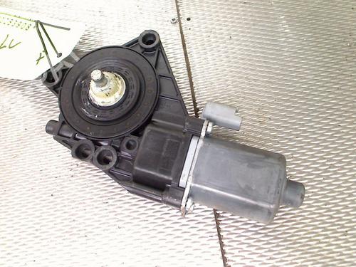 Left front window motor HYUNDAI i30 Estate (FD) 1.4 | BP28140393E21 