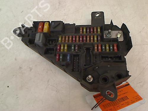 Used Fuse box BMW 5 (E60) 530 i (231 hp) 11302477
