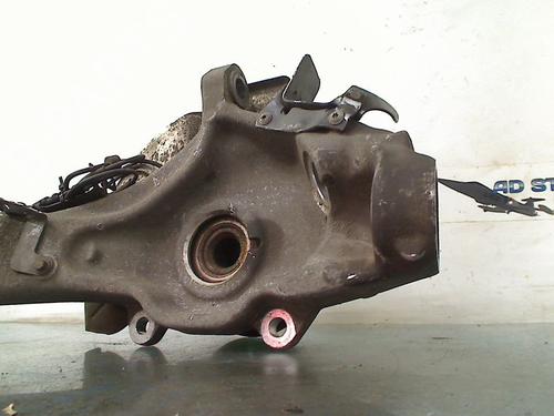 Left front steering knuckle LAND ROVER RANGE ROVER IV (L405) 3.0 TDV6 4x4 | BP29425353M25 