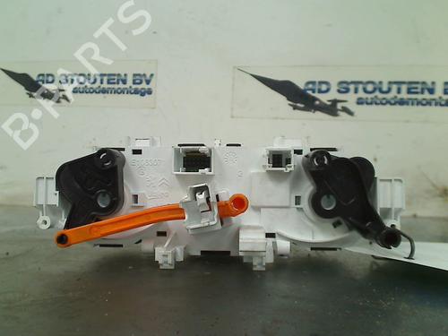 Climate control PEUGEOT 208 I (CA_, CC_) 1.2 VTI 82 | BP21192974I5 