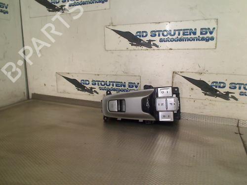 Used Gear lever HYUNDAI KONA (OS, OSE, OSI) EV (204 hp) 31660554