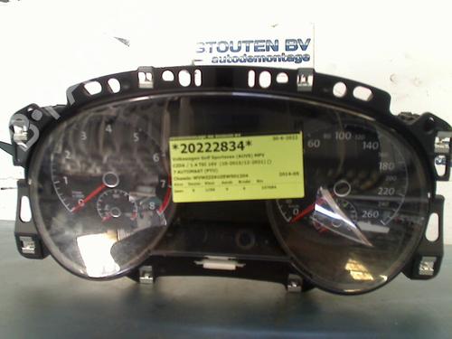 Used Display monitor VW GOLF SPORTSVAN VII (AM1, AN1) 1.4 TSI (150 hp) 15290444