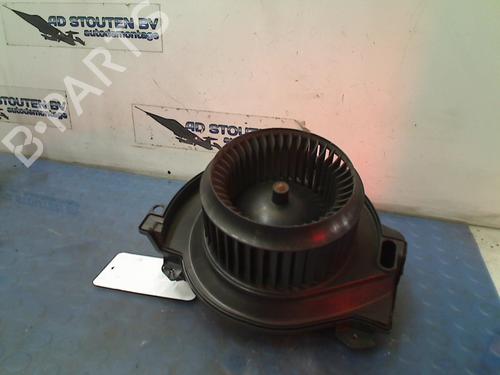 Used Heater blower motor MERCEDES-BENZ SPRINTER 3,5-t Van (B907, B910) 316 CDI RWD (907.631, 907.633, 907.635, 907.637) (163 hp) 13321797