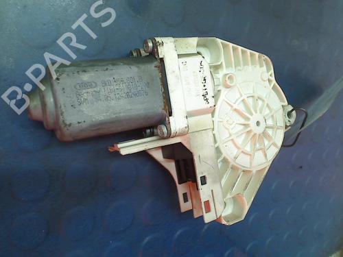 Left front window motor AUDI Q5 (8RB) 2.0 TDI quattro | BP11327716E21 