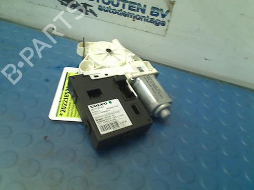 Used Right front window motor VOLVO V50 (545) 2.0 D (136 hp) 13567567