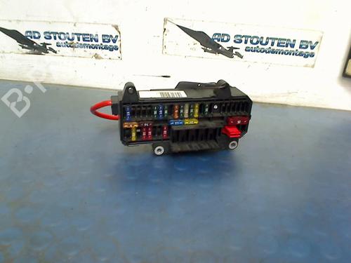 Used Fuse box BMW 7 (E65, E66, E67) 745 i, Li (333 hp) 17530478