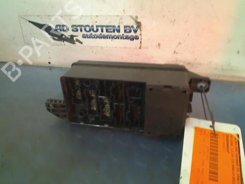 Used Fuse box MINI MINI (R56) Cooper (120 hp) 13560499
