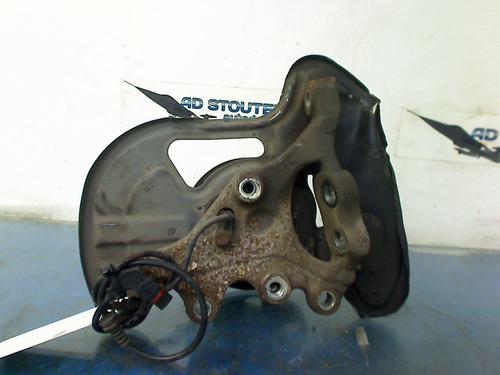 Left front steering knuckle MERCEDES-BENZ C-CLASS (W204) C 200 Kompressor (204.041) | BP17029784M25 