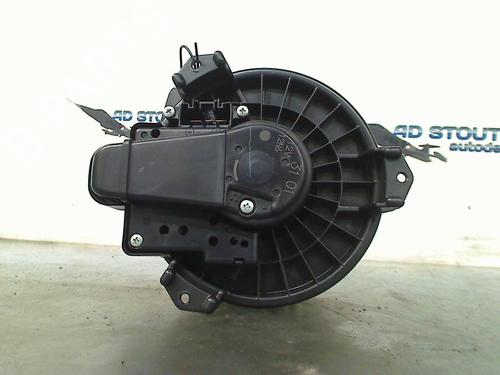 Heater blower motor TOYOTA YARIS (_P13_) 1.0 (KSP130_, KSP130) | BP21078997M62 