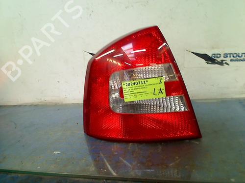 Used Left taillight SKODA OCTAVIA II (1Z3) 1.6 (102 hp) 17358632