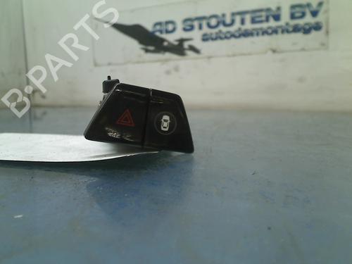 warning-switch-bmw-5-touring-g31-520-i-2017-13579201 main image