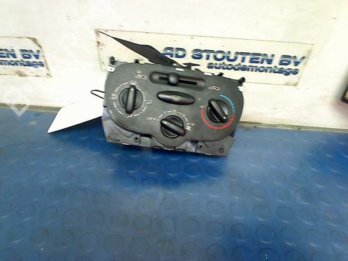 AC-Styringsenhed/Manøvreenhed PEUGEOT 206+ (2L_, 2M_) 1.1 (60 hp) 21055622