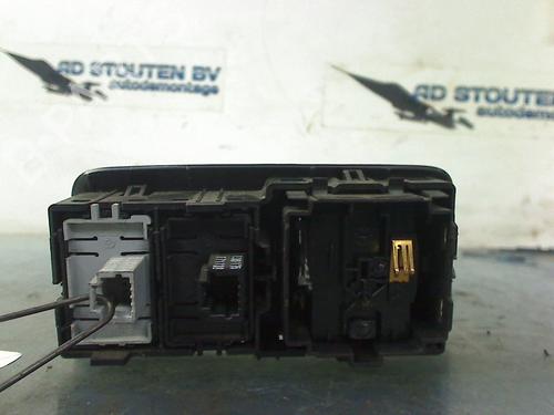 Switch RENAULT MEGANE III Grandtour (KZ0/1) 1.5 dCi (KZ09, KZ0D, KZ1G, KZ29, KZ14, KZ1W, KZ10, KZ1F,... | BP16497885I30 