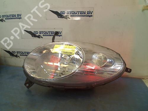 Used Right headlight NISSAN MICRA III (K12) 1.0 16V (65 hp) 12590141