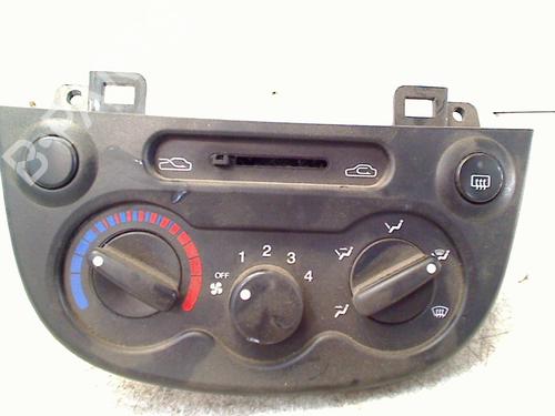 Used Climate control CHEVROLET MATIZ (M200, M250) 0.8 (52 hp) 11258453
