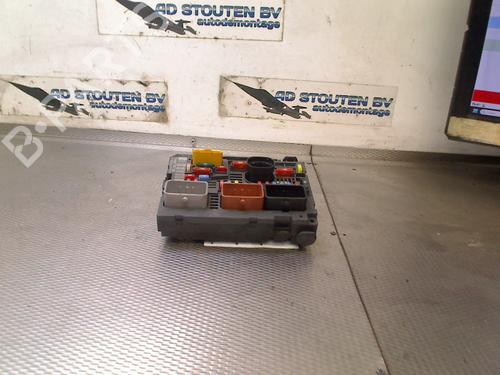 Used Fuse box PEUGEOT 3008 I MPV (0U_) 2.0 HDi 150 / BlueHDi 150 (150 hp) 30747780