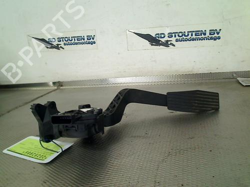 Used Pedal JEEP RENEGADE SUV (BU, B1, BV) 1.4 (136 hp) 29988510