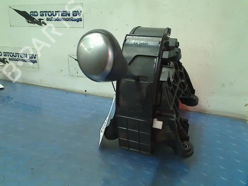 Gear lever TOYOTA VERSO (_R2_) 1.8 (ZGR21_, ZGR21R) | BP11308228M90 