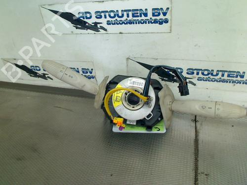 Used Steering column stalk FIAT 500 (312_) 1.2 (312AXA1A) (69 hp) 25754674