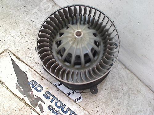 Used Heater blower motor MERCEDES-BENZ E-CLASS (W211) E 240 (211.061) (177 hp) 11261151