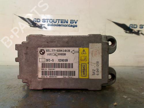 Centralita airbag BMW 5 (E60) 530 d (211 hp) 16137495