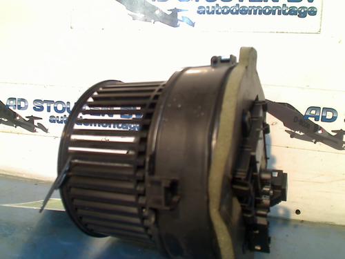 Heater blower motor BMW 5 Touring (G31) 520 i | BP13580388M62 