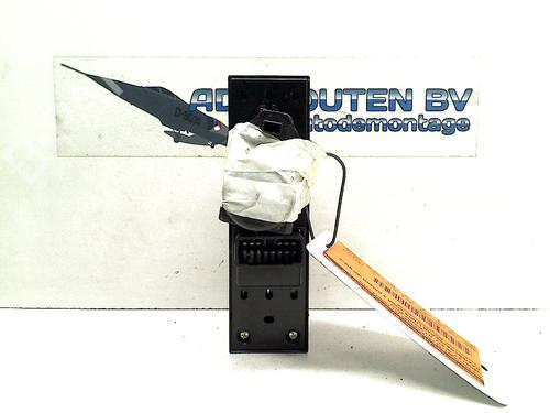 Left front window switch KIA SPORTAGE II (JE_, KM_) 2.7 V6 4WD | BP11305080I27