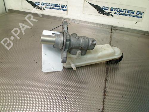 Used Brake master cylinder Brake master cylinder FORD FOCUS III 1.0 EcoBoost (100 hp) 33687010 33687010