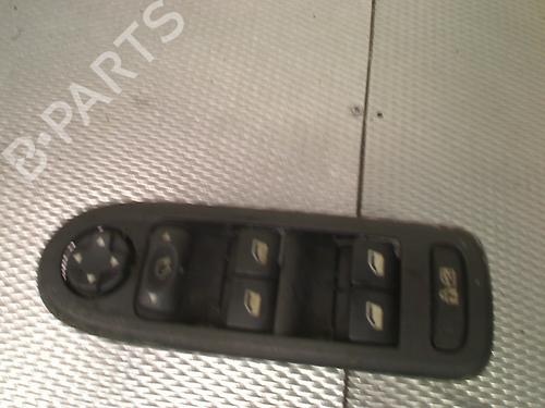Left front window switch CITROËN C5 III Break (RW_) 1.6 THP 155 | BP38721040I27 - Image 2