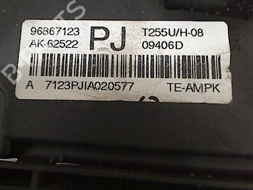 Fuse box CHEVROLET AVEO / KALOS Hatchback (T250, T255) 1.2 | BP11313468E1 
