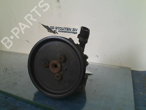 Used Steering pump BMW 3 Touring (E91) 320 d (163 hp) 13637863