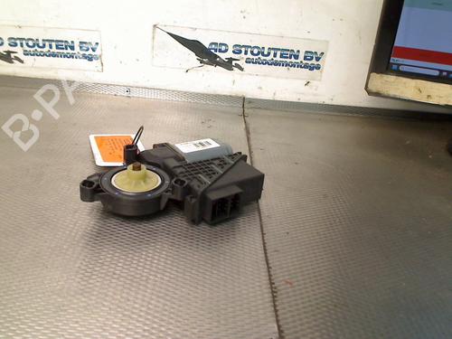 Used Left front window motor Left front window motor SKODA FABIA I Combi (6Y5) 1.4 16V (100 hp) 33840089 33840089