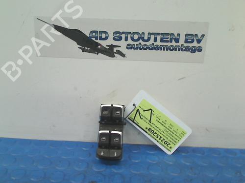 Used Left front window switch AUDI A7 Sportback (4GA, 4GF) RS7 quattro (560 hp) 11322228