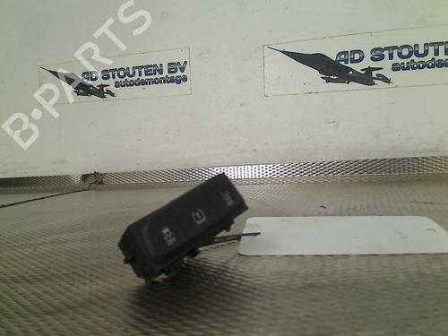 Used Switch OPEL CROSSLAND X / CROSSLAND (P17, P2QO) 1.2 (75) (110 hp) 28450057