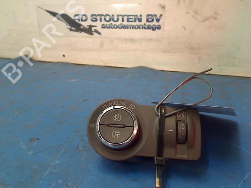 Used Headlight switch OPEL INSIGNIA A Sports Tourer (G09) 2.0 CDTI (35) (160 hp) 12071141