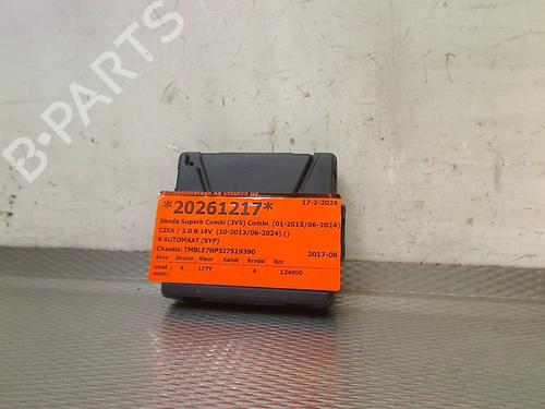 Used Control unit Control unit SKODA SUPERB III Estate (3V5) 2.0 TSI 4x4 (280 hp) 33402202 33402202