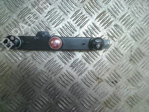 Used Warning switch FIAT 500 (312_) 1.2 (312AXA1A) (69 hp) 13124583