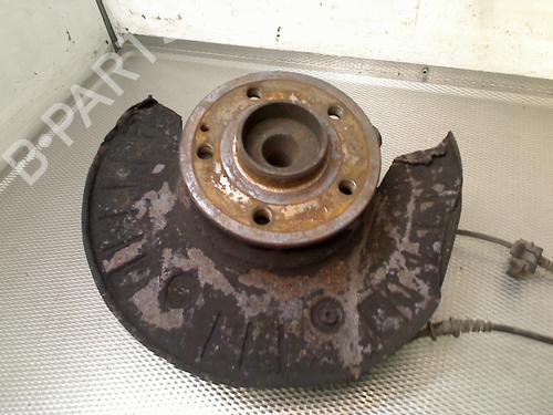 Used Left front steering knuckle Left front steering knuckle MERCEDES-BENZ VITO / MIXTO Van (W639) 111 CDI (639.601, 639.603, 639.605) (109 hp) 33771161 33771161