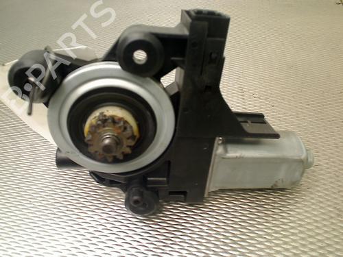 Left front window motor VOLVO V70 III (135) 2.0 GDI | BP32041243E21 